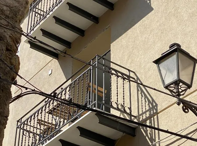 Capocathedral Apartment * باليرمو